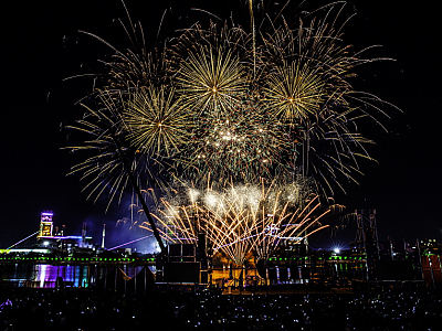 [文化観光祭り] 浦項国際光祭り（[문화관광축제] 포항국제불빛축제）