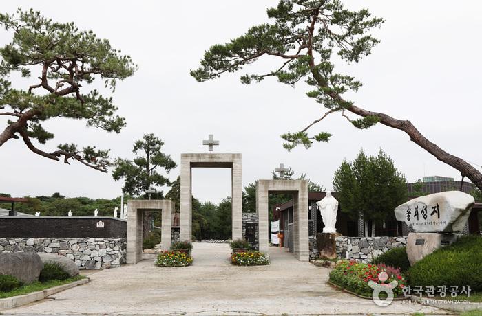 松山圣地(솔뫼성지)