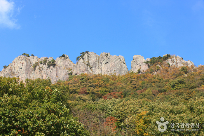 西來峰(서래봉)