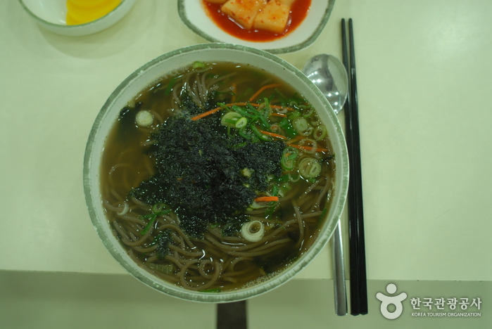 清原蕎麥麵(청원모밀)