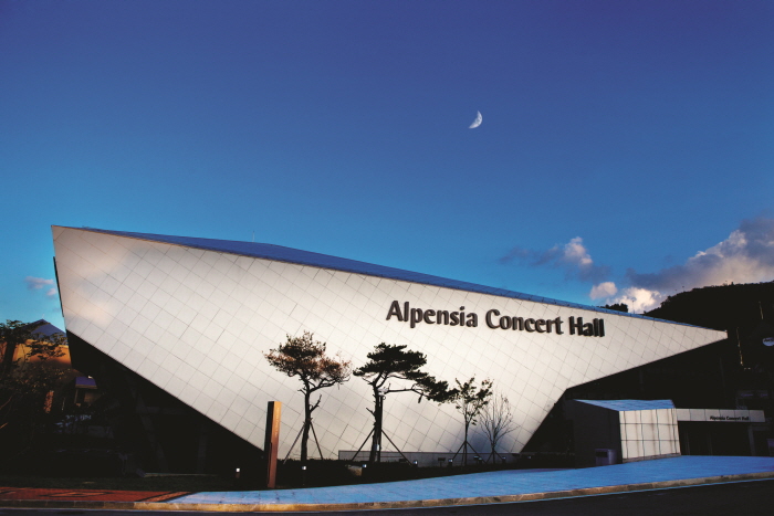 Music in PyeongChang (평창대관령음악제) Music in PyeongChang (평창대관령음악제)