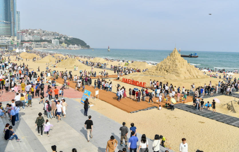 Haeundae Sand Festival (해운대 모래축제)