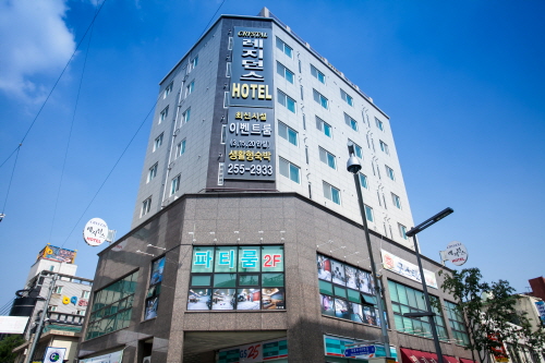 Crystal Residence Hotel [Korea Quality] / 크리스탈레지던스호텔[한국관광 품질인증]