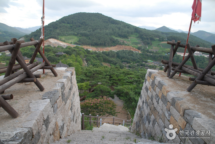 La muraille Mangwolsanseong à Cheongpung (망월산성)