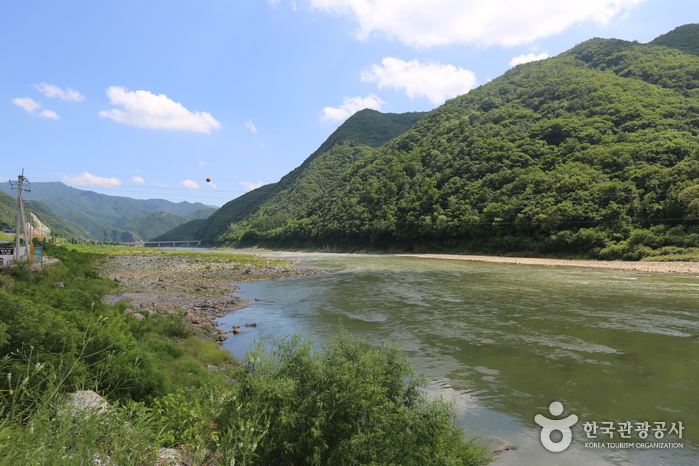 Yundaechun Rafting (연대천래프팅)