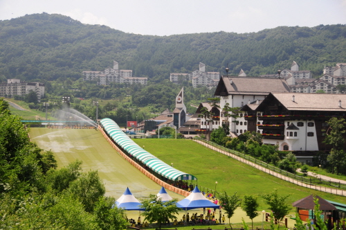 Collines de luge de la station de ski de Deogyusan