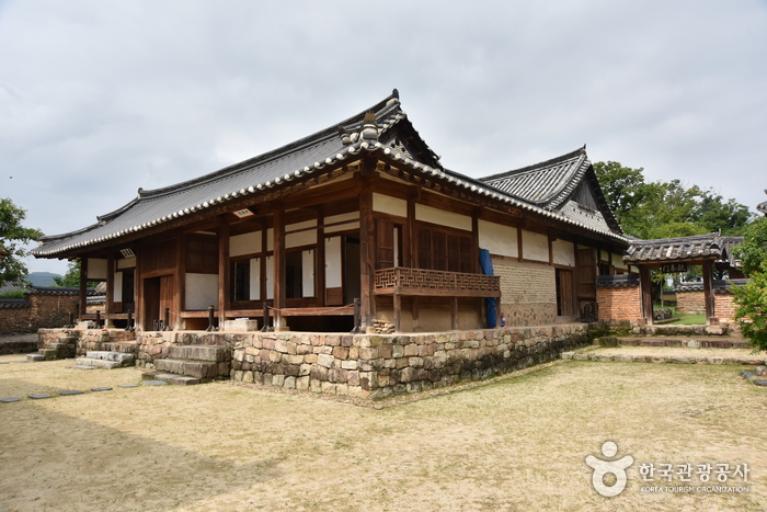 Bukchondeak [Korea Quality] / 하회 북촌댁 [한국관광 품질인증]