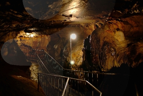 Grotte de Gosu à Danyang (단양 고수동굴) Grotte de Gosu à Danyang (단양 고수동굴)