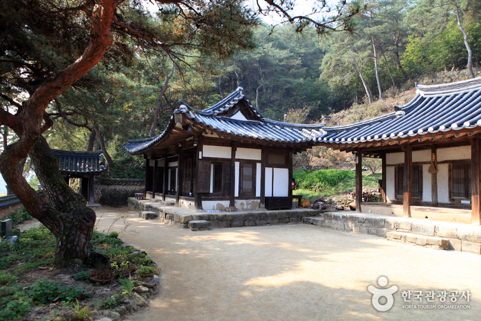 Maison Ogyeonjeongsa (하회옥연정사)