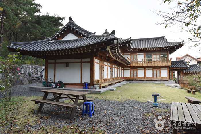 GyeongjuCheonnyeonhanok Pension [Korea Quality] / 경주천년한옥펜션 [한국관광 품질인증]