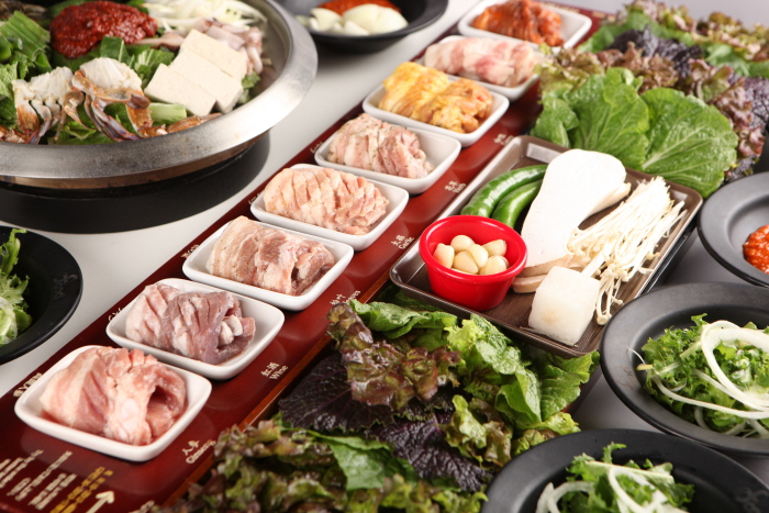 Palsaek Samgyeopsal(팔색삼겹살)