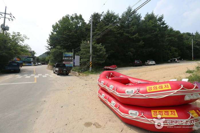 Rivière de rafting de Hantangang (한탄강 래프팅)