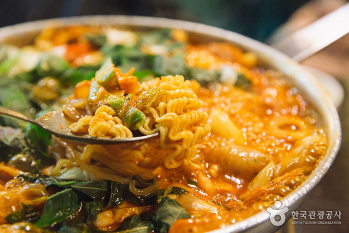 Ttobogetji Tteokbokki (또보겠지 떡볶이)