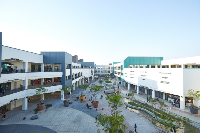 Hyundai Premium Outlet Gimpo (현대프리미엄아울렛 김포점)