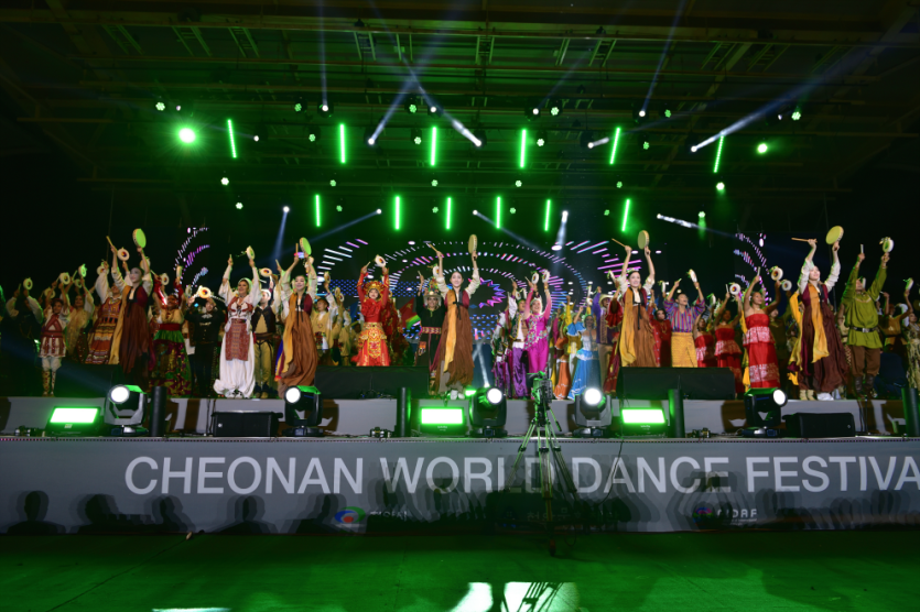 天安興打令祭り（천안흥타령춤축제 [Cheonan World Dance Festival]）