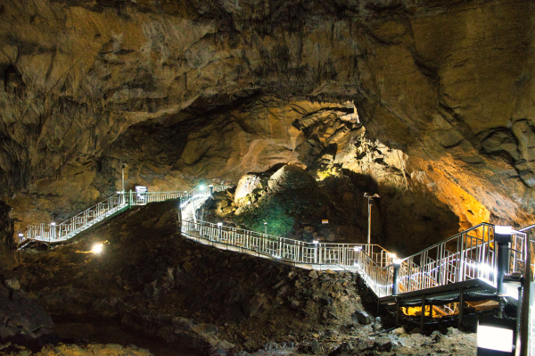 용연동굴